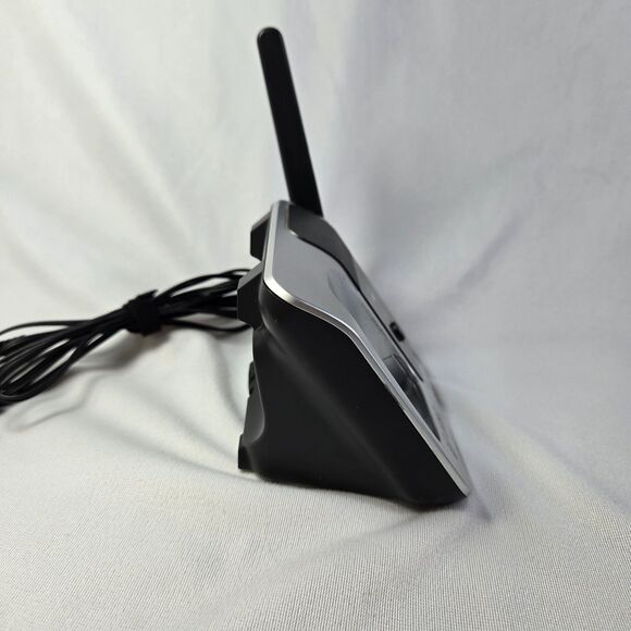 AT&T CL81301 DECT 6.0 Cordless Phone 3 Handsets Main Base Charging Base AC Adapt - Picture 8 of 16